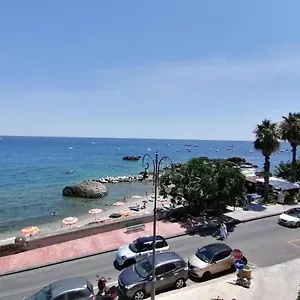 Lucia & Giovanni Giardini-Naxos